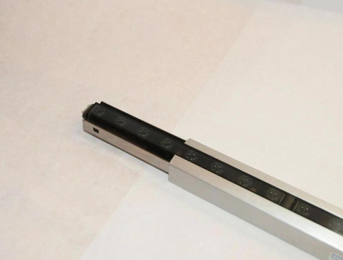 Used KEYENCE PJ-V20R With PJ-V21R Safety Light Curtain Receiver