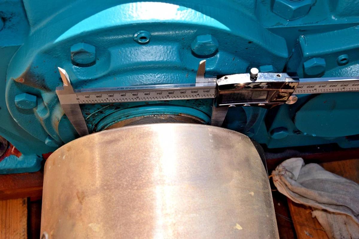 Brook Hansen Gear Drive Box Speed Reducer QHRD2-CLN-7.1 K00-11863-A1 7.2995:2.9