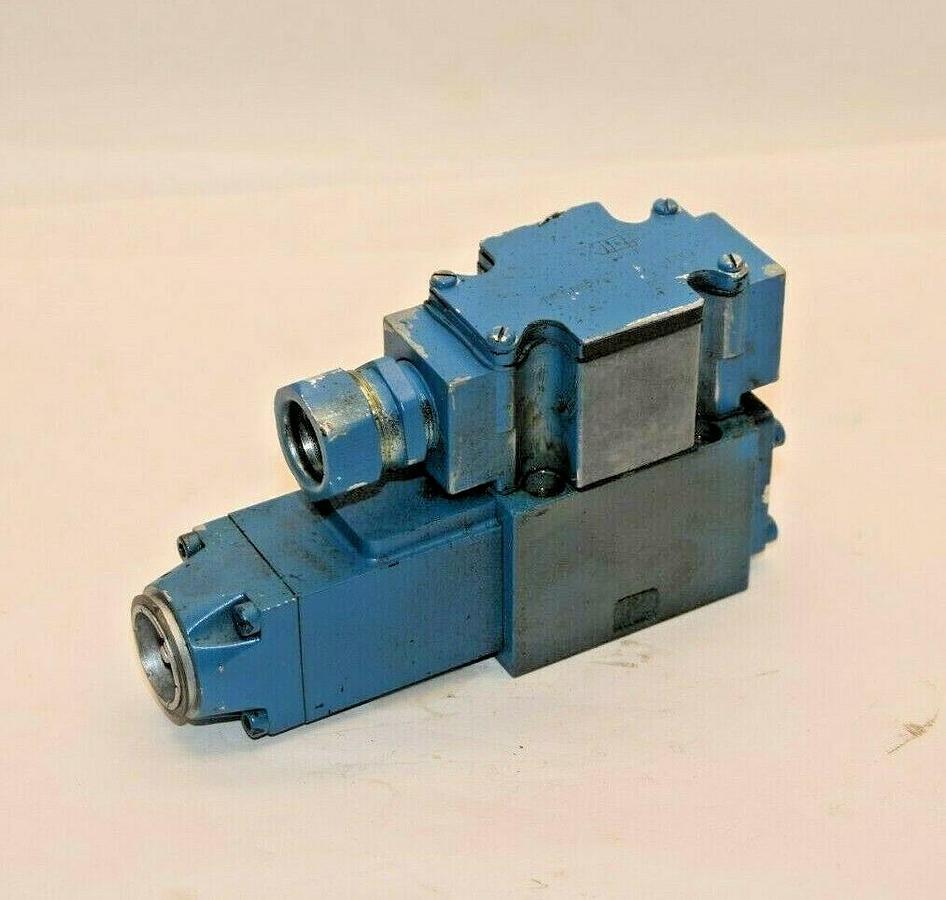Used Rexroth Valve 4WE6D52/AW120-60N9DAV 4WE6D52AW12060N9DAV