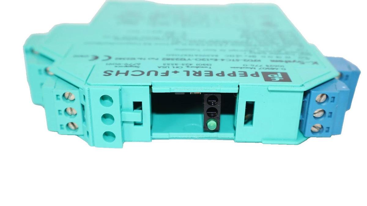 Used Pepperl + Fuchs KFD2-STC4-Ex120-Y122582 , 122582 35V Power Supply