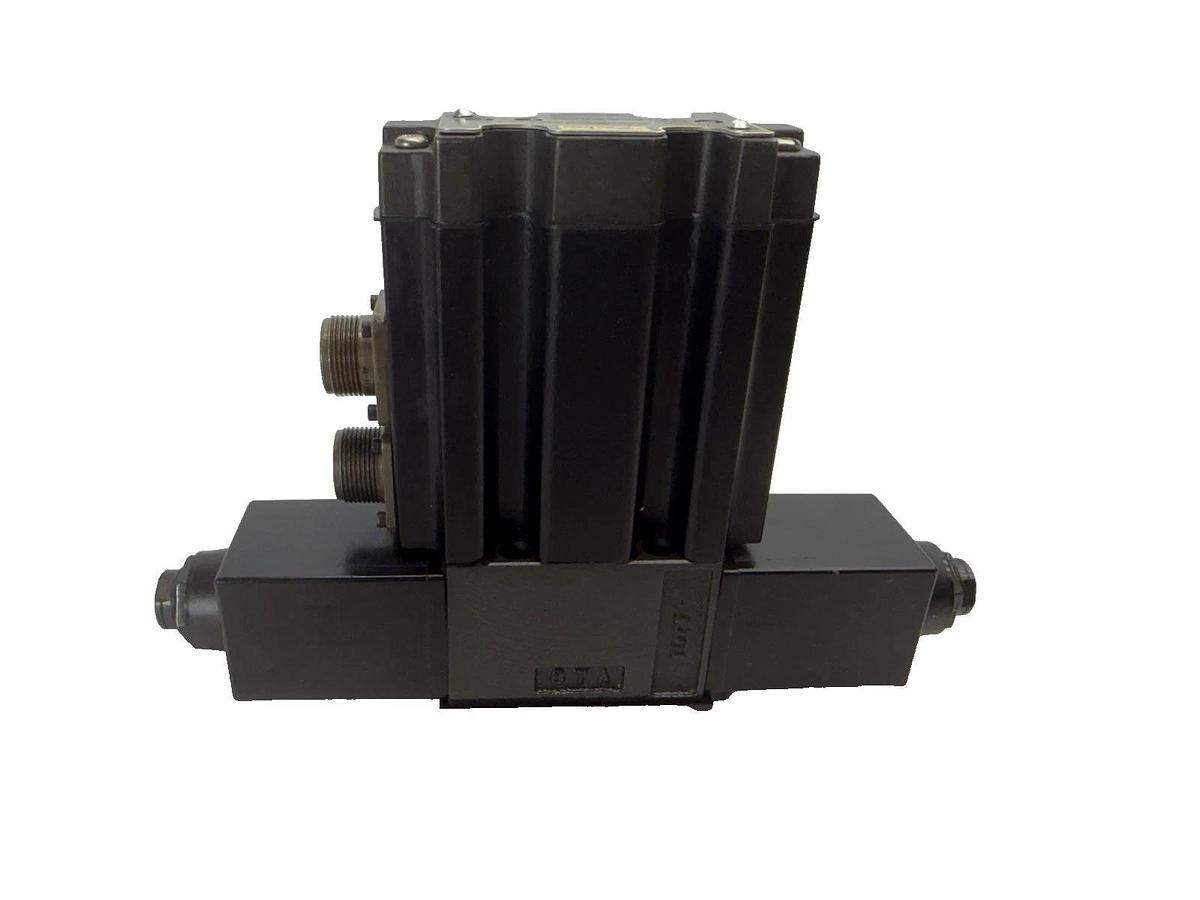 Parker Hydraulic Servo Valve D1FLB32FCNTJ0021  (New)