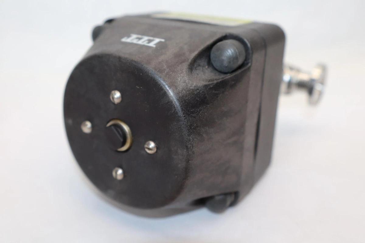 Used ITT Advantage .5-C-419-6-2-R2-36-A206 90psi Spring Pneumatic Valve