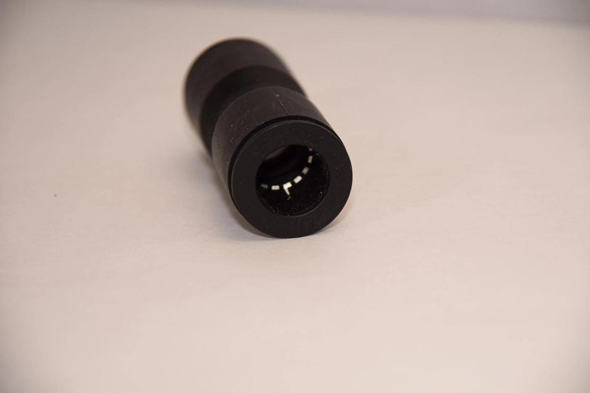 (10) LEGRIS 1/2" 1PEV8 Straight Union Fitting  NEW