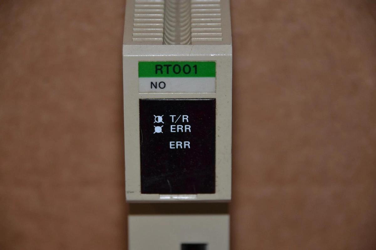 Used OMRON C500-RT001-V1 REMOTE I/O UNIT MODULE