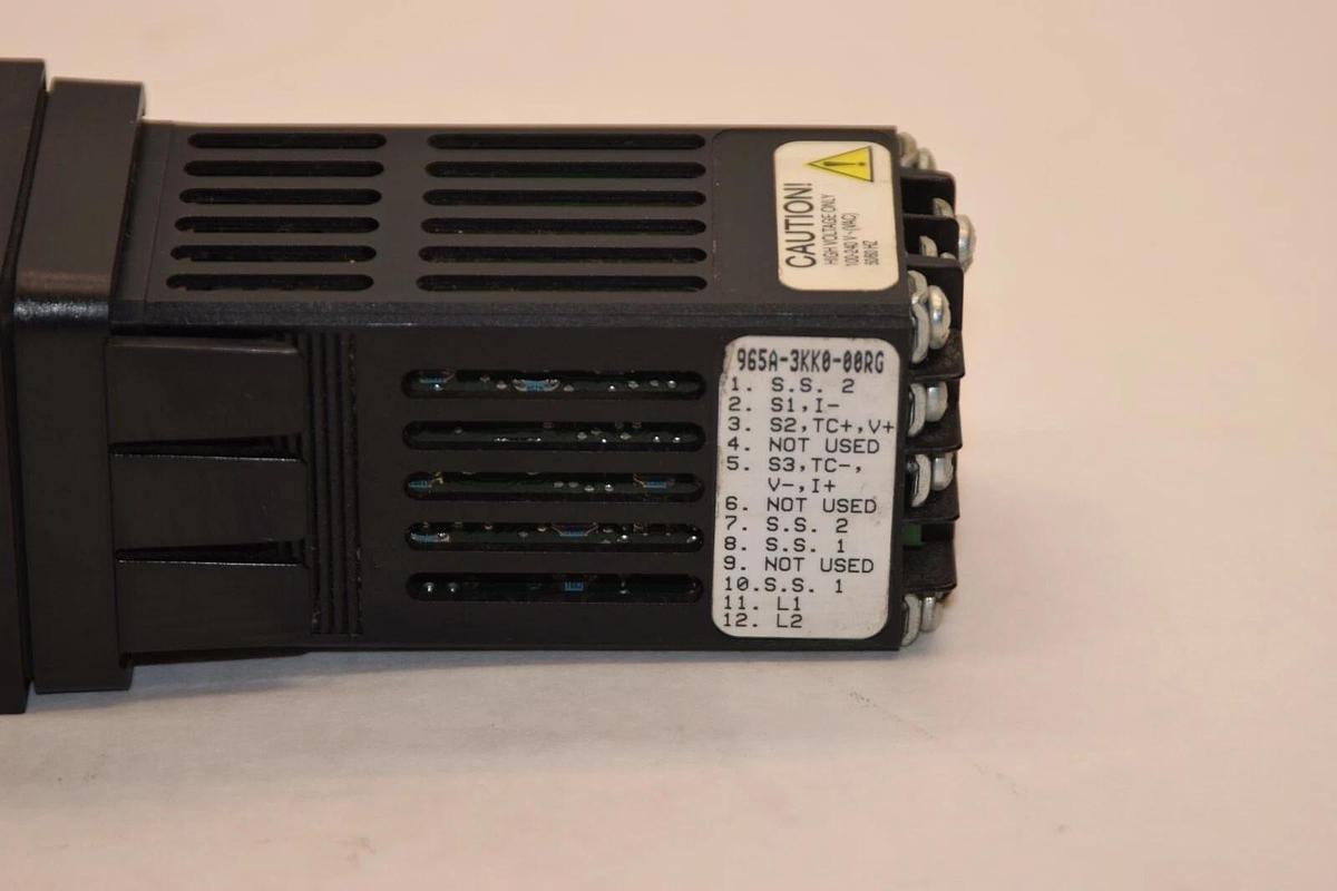 Used WATLOW 965A-3KK0-00RG / 965A3KK000RG 965 TEMPERATURE CONTROLER