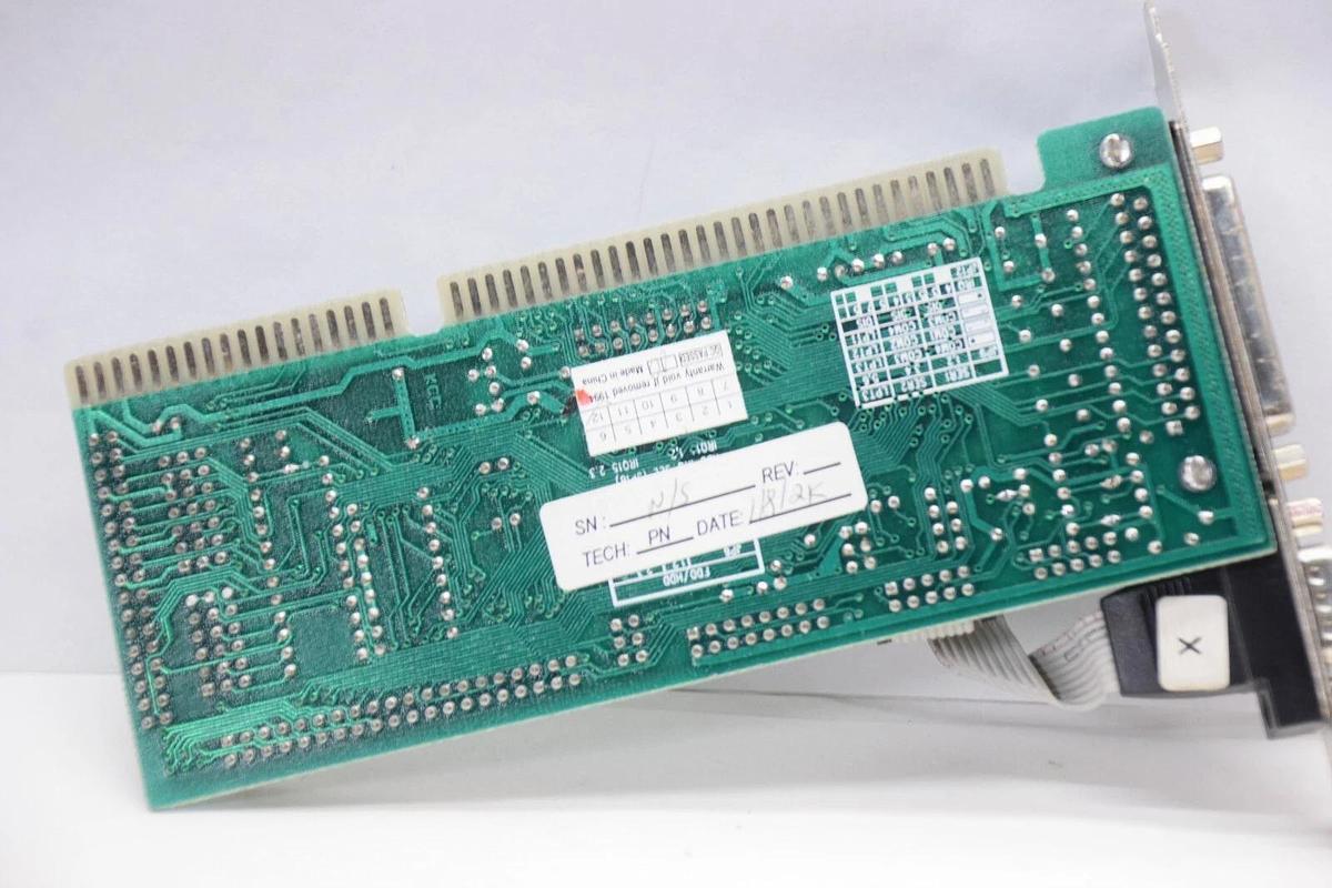 Used WINBOND KDDPT1227W , UN1075H , 011093 Parallel Serial Circuit Board Card