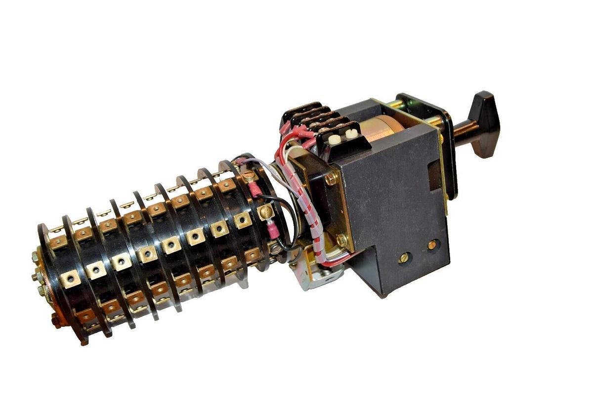 ELECTRO SWITCH 782800 9423  Lock-Out Relay 125VDC ser 24  (NEW)