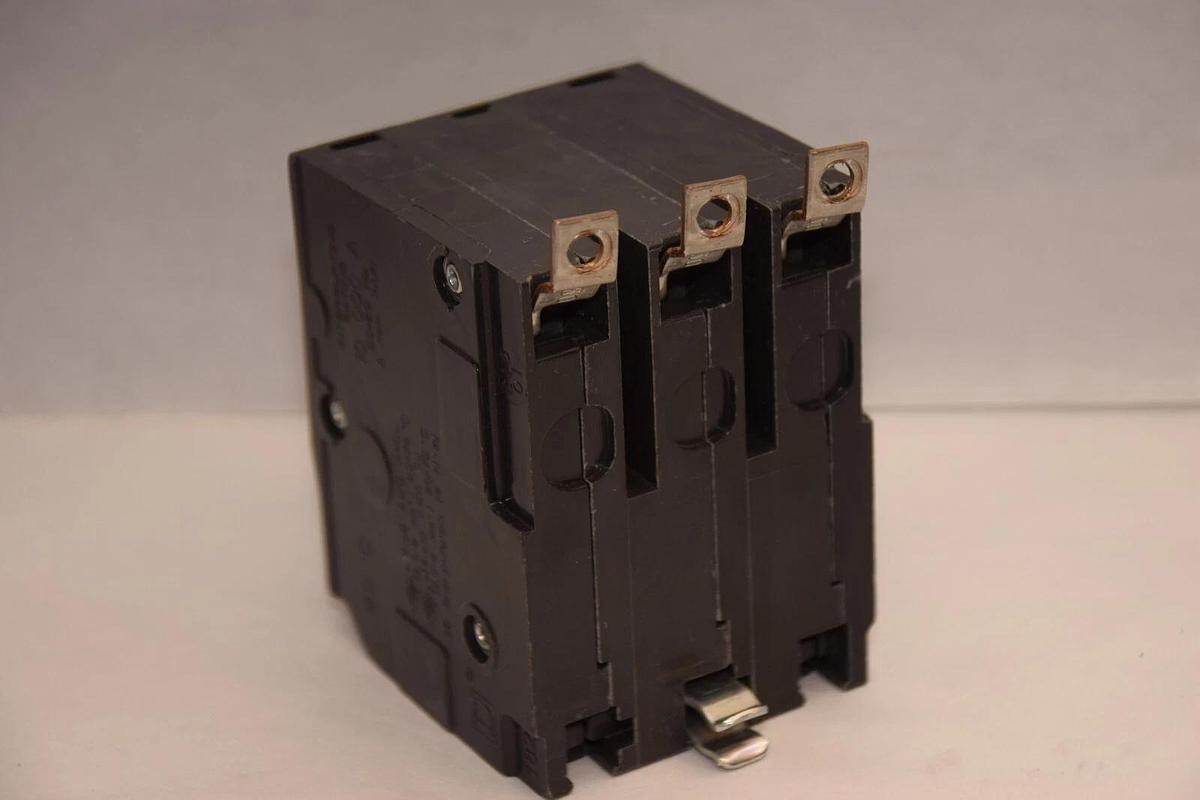 Square D Breaker DP-4075 HACR QOB 30A 30 Amp 3 Pole 3P 240v (New - old stock)