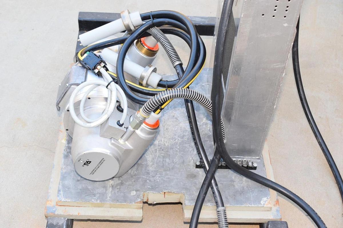 Used Dunlee X-Ray Tube Assembly CTR1563RC 564133HN DU 2005 46543 .4x.9 150kv