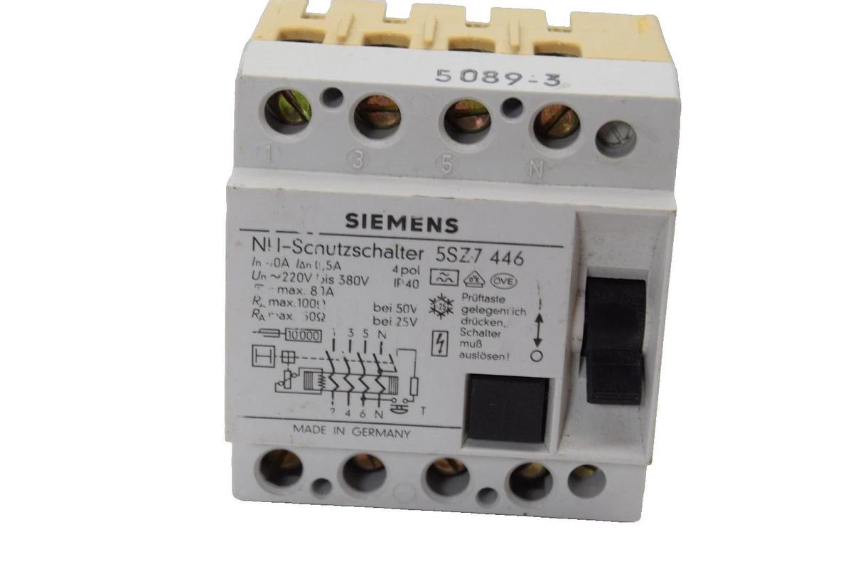 Used Siemens 5SZ7 446 40A 4 Pole Circuit Breaker