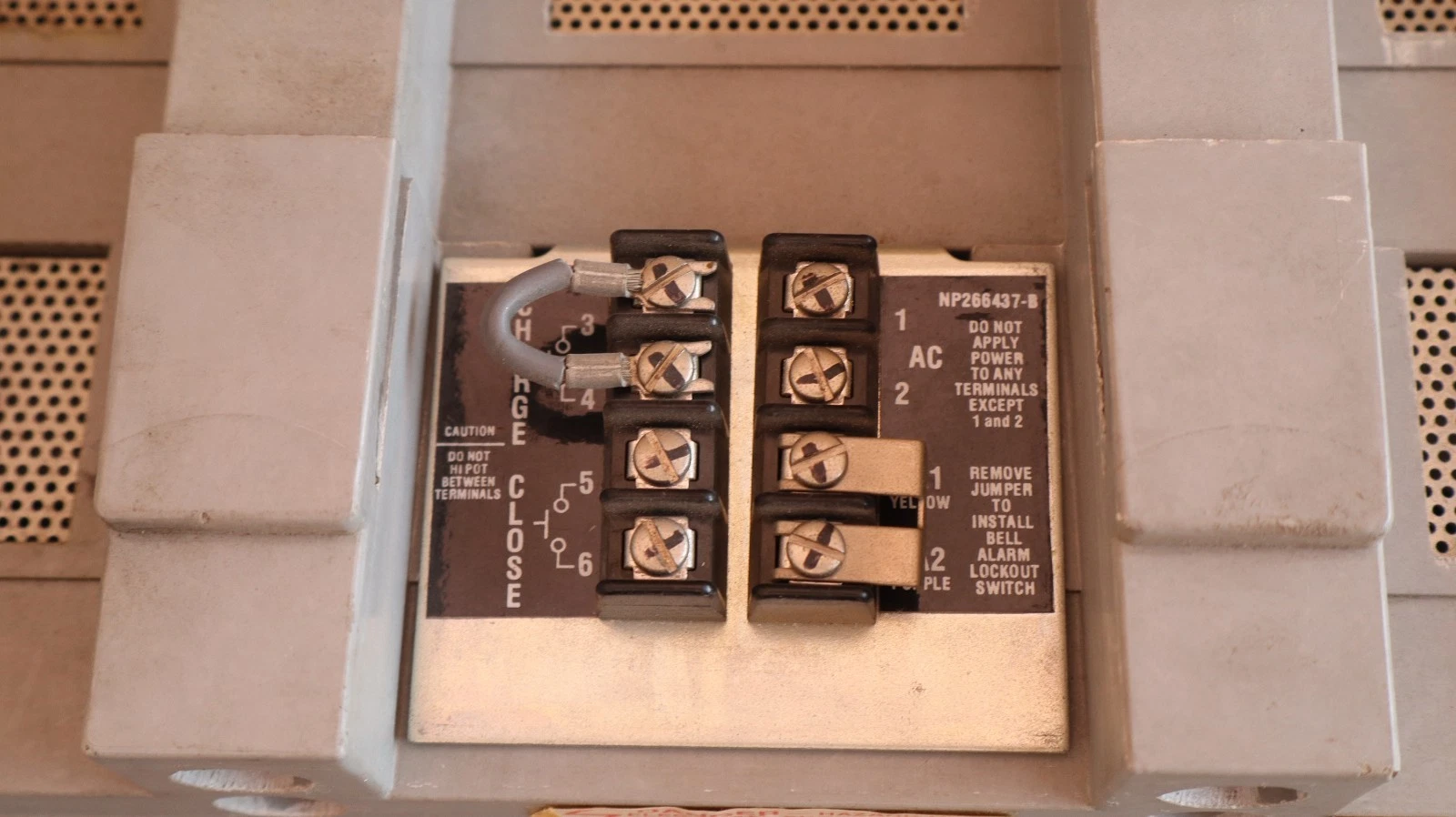 Refurbished GE General Electric Power Break Breaker 400A Amp TP84SSZE1 TS20LSIGT2Z2 GF