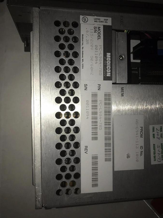 Used MODICON PC-L984-785 PROGRAMMABLE CONTROLLER with AS-E785-904 memory module 785L