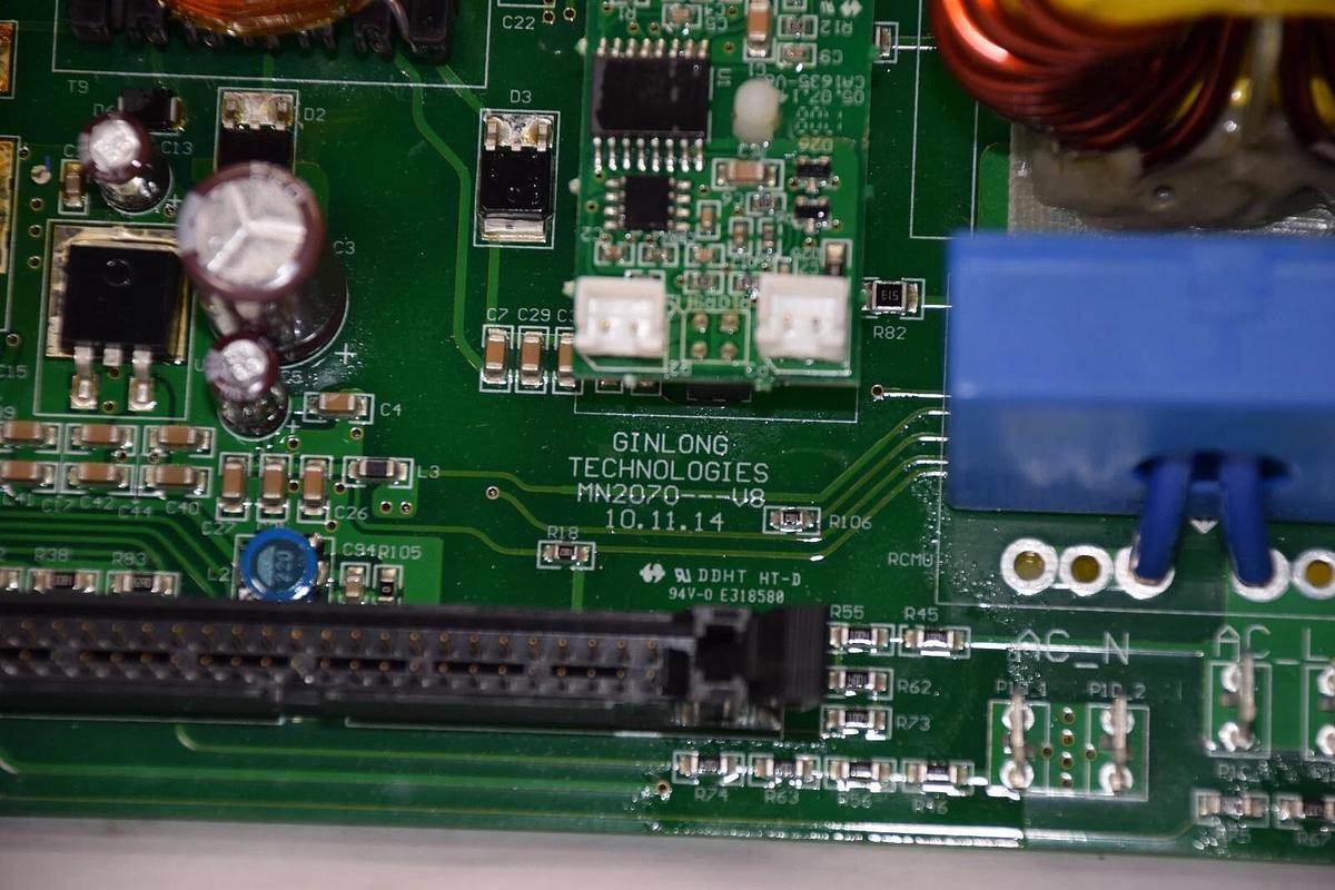 Used GINLONG TECHNOLOGIES MN2070 Circuit Board For Solis Solar Drive SOLIS-4K-2G-US