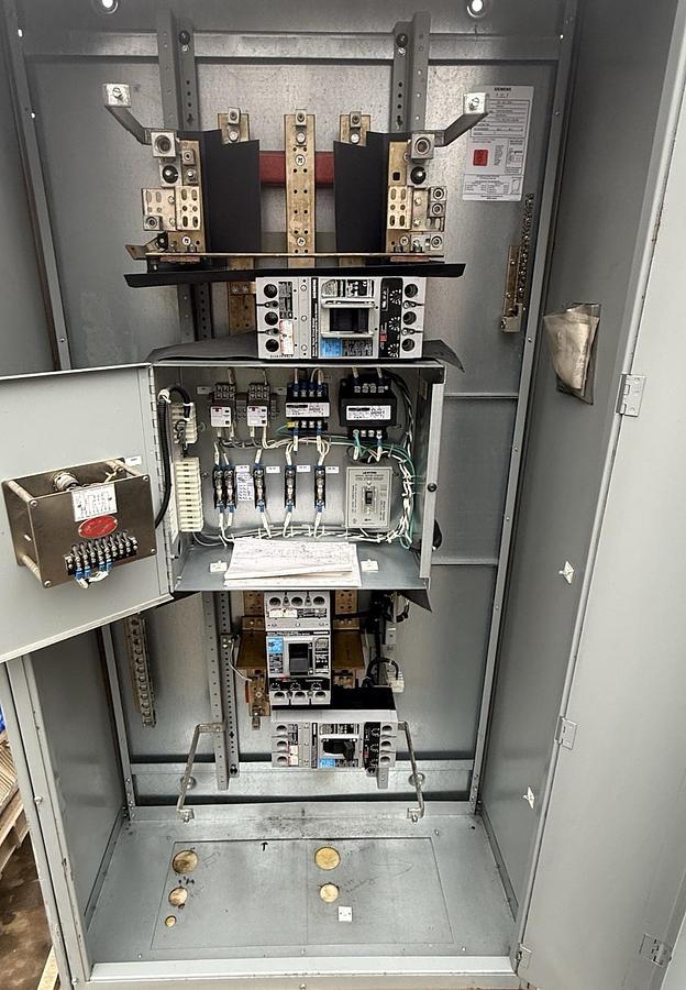 Used Siemens P4E75ML400ETS P4 Panelboard 400A 480/277V 3PH 400 Amp 3 Breaker Mbpass