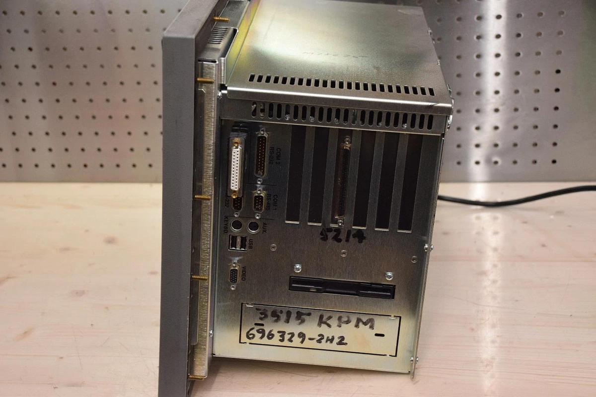 Used Xycom Automation 3515-KPM Operator Interface 3515-A2M214003100V