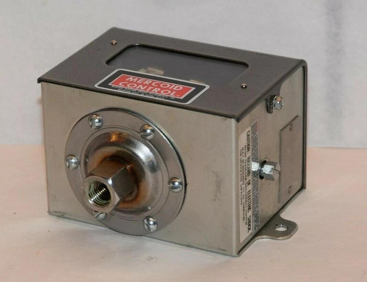 (NEW) MERCOID AP-41-2-37-STR-PRESE S721170-T27X 1-30psig Pressure Switch