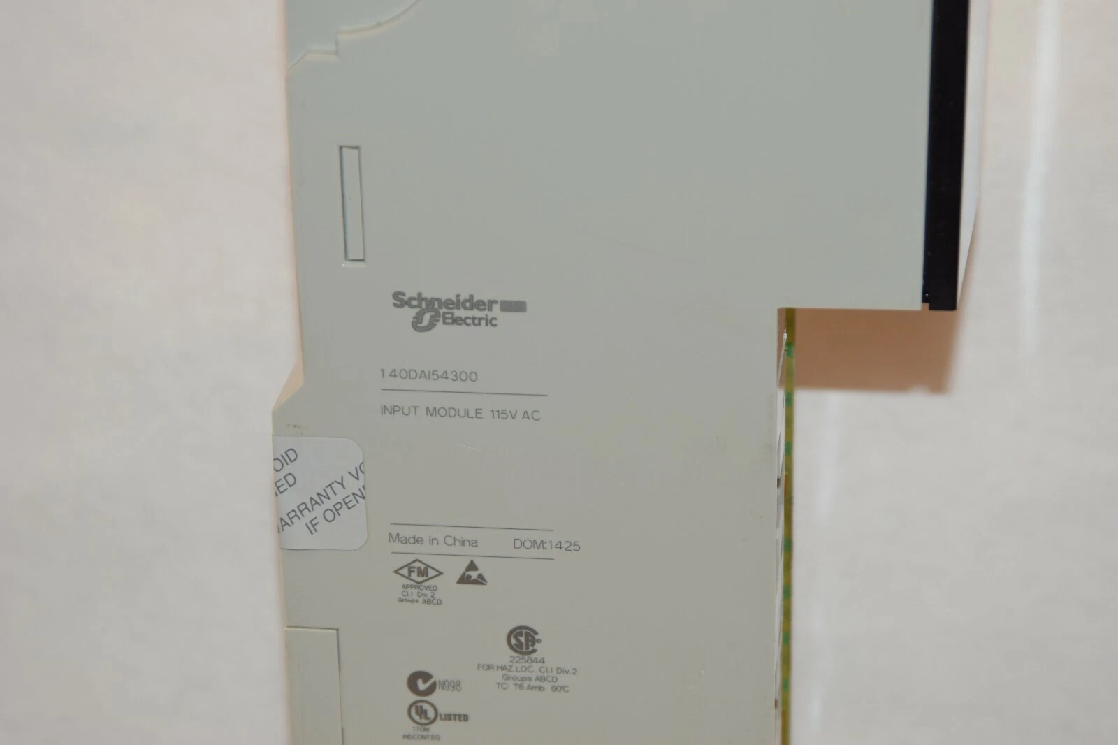 Used SCHNEIDER ELECTRIC 140 DAI 543 00 DAI54300 115VAC Input Module