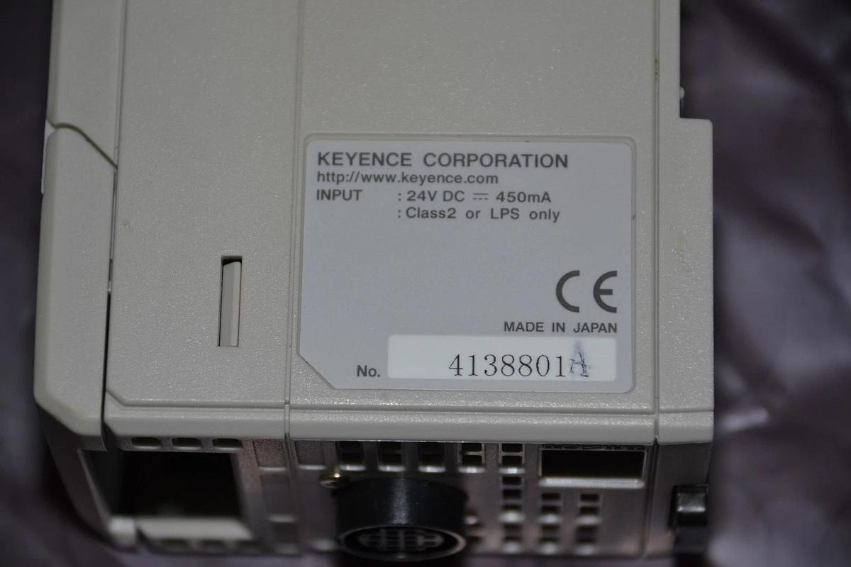 KEYENCE SJ-M100 Static Eliminator Controller SJ M100 SJM100 4138801A  24V NEW