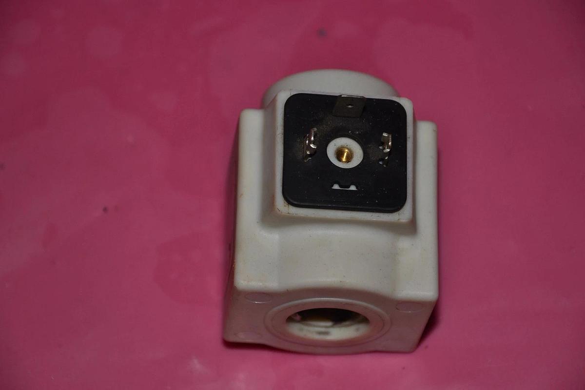 Used DANFOSS DENMARK GENERAL PURPOSE COIL BV024CS 018F7655 24V 14 W