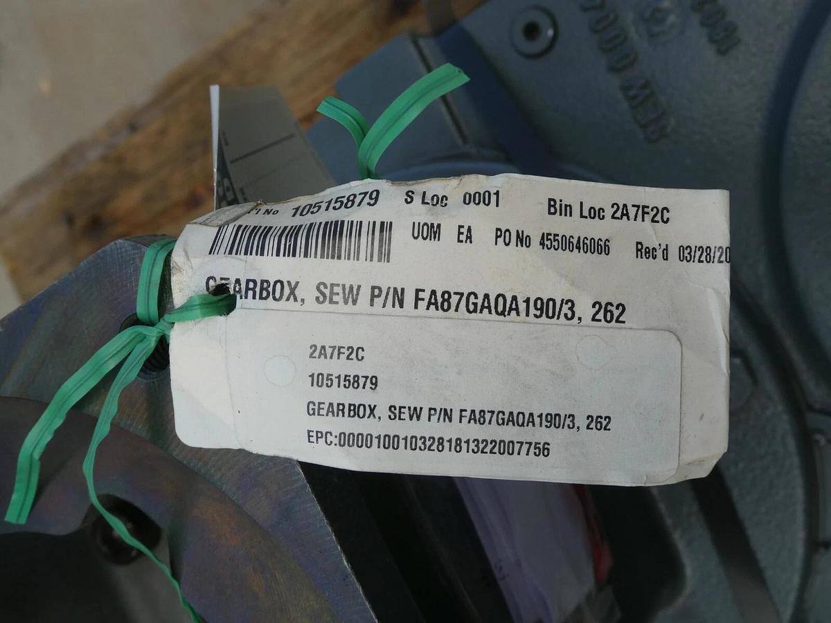Refurbished Sew Eurodrive Gearbox FA87GAQA190/3, 262 2A7F2C10515879 FA87GAQA190/3,262 11.5:1