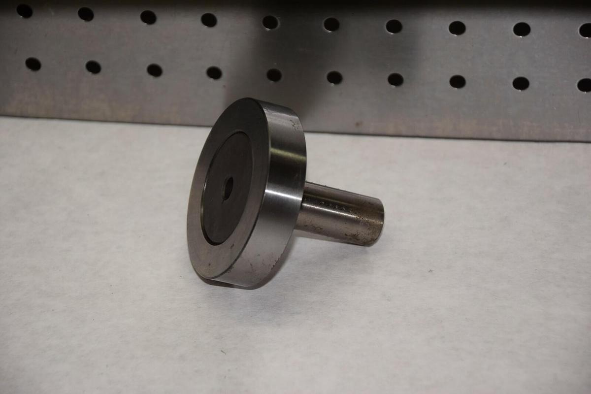 MCGILL CF200 CF-200 CF 200 USA CAM FOLLOWER NEW