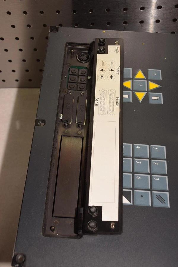 Used BECKHOFF  PC Control Unit PC Screen B-line B2000F DA002383 2B-1-A-03