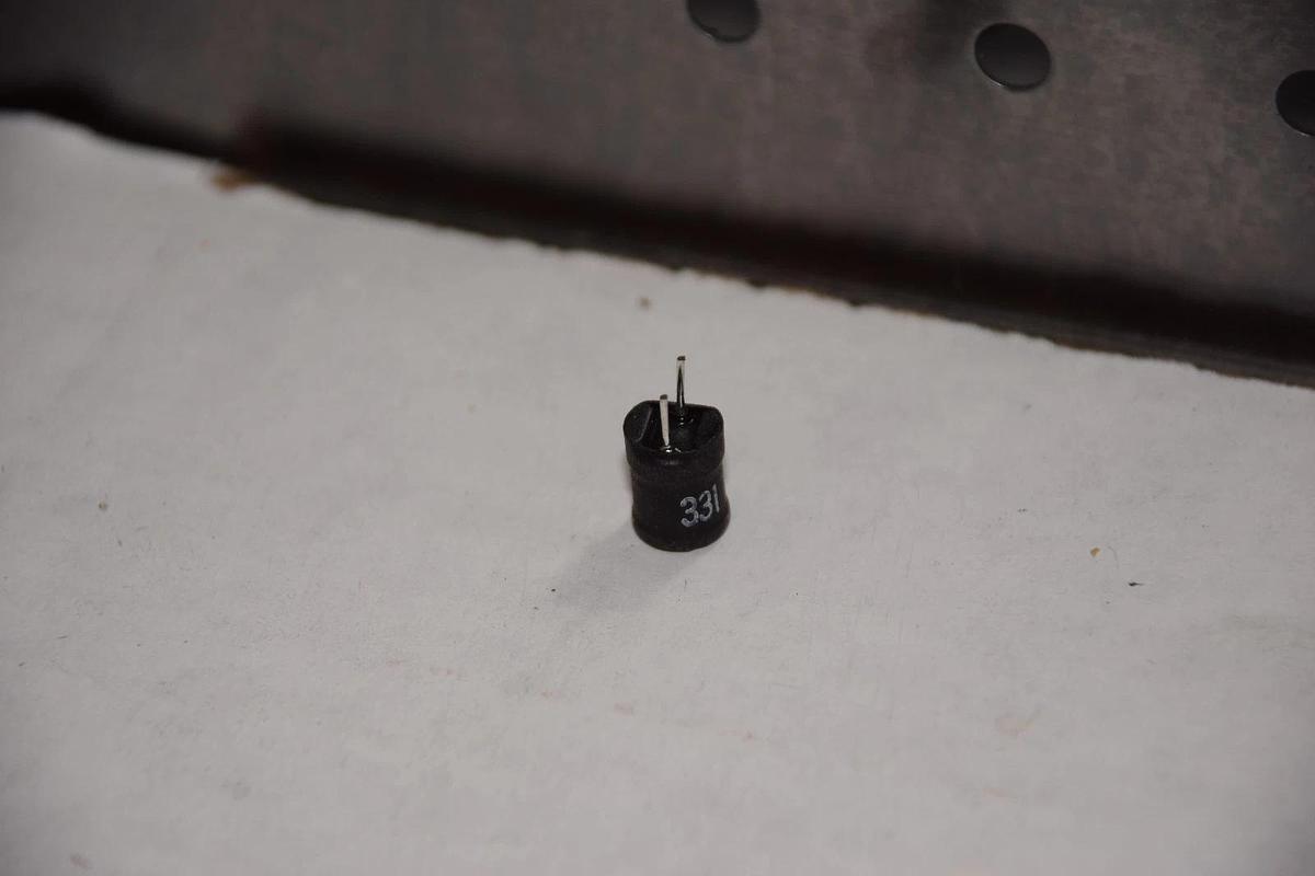 NO NAME RL622331KRC INDUCTOR RADIAL NEW