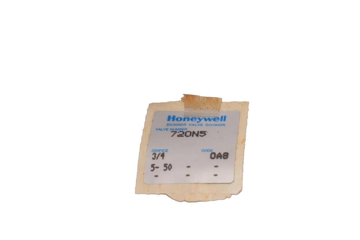 Honeywell / Skinner 720N5 3/4" NPT Orifice Valve (New)