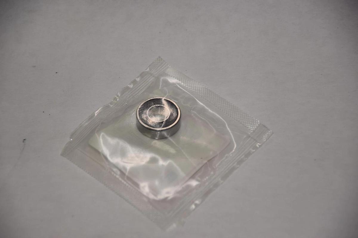 SKF 619/8-2RS1 DOUBLE SEALED DEEP GROOVE BALL BEARING NEW