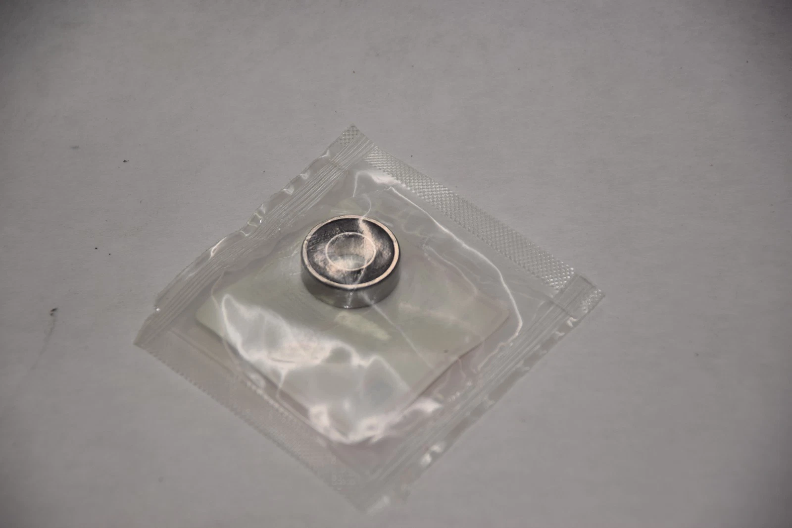 SKF 619/8-2RS1 DOUBLE SEALED DEEP GROOVE BALL BEARING NEW