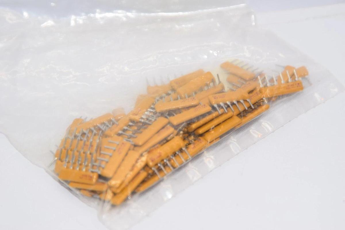 (NEW - Lot of 100) BOURNS 4606X-101-221 Resistor