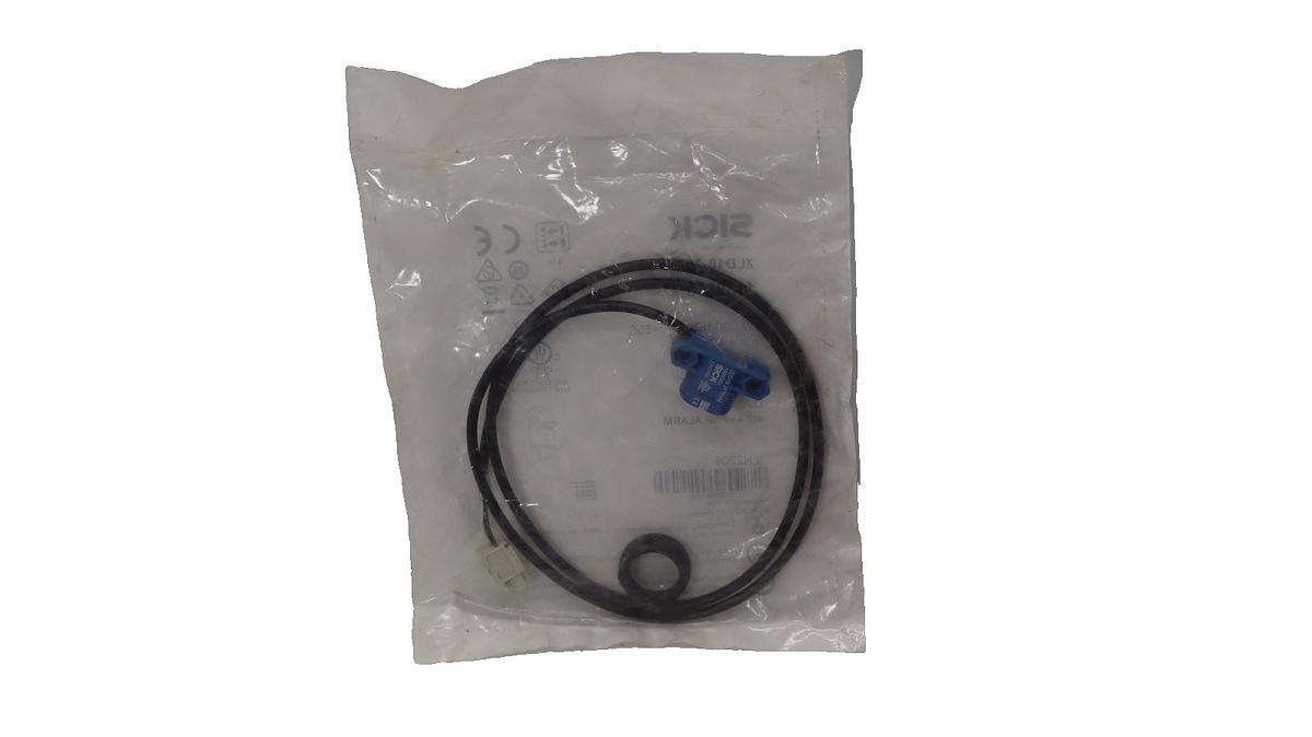 Sick ZLD18-2FTD18 , 1089969 10-30Vdc Photoelectric Sensor (New)