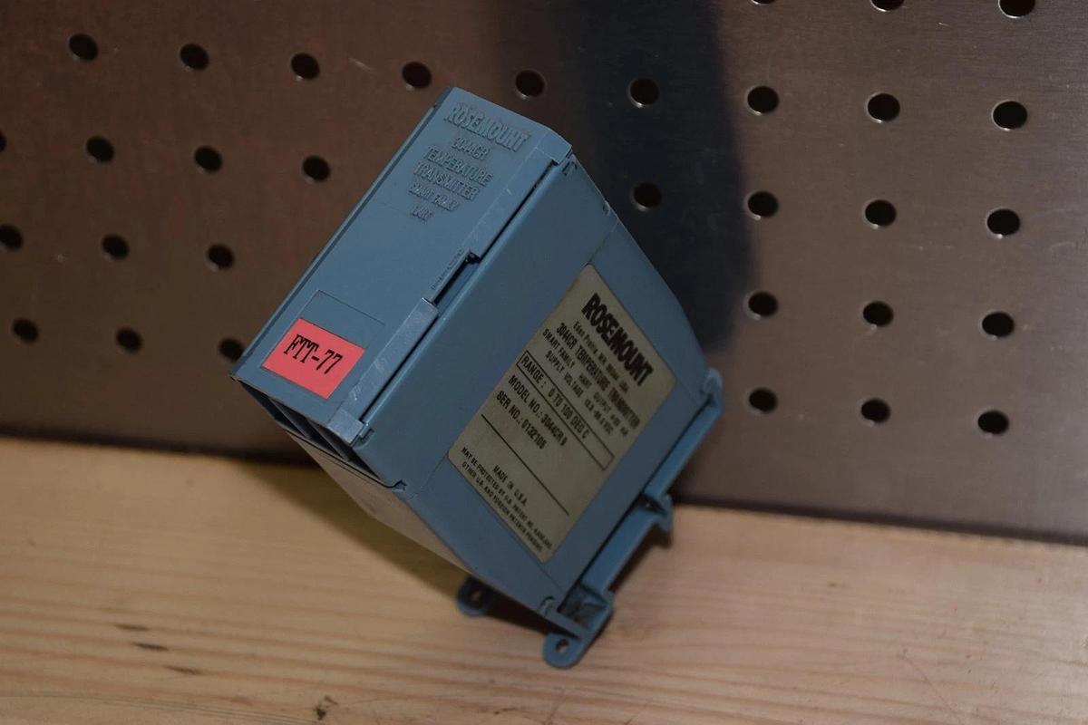 Used ROSEMOUNT 3044CR9 0-100 DEG TEMPERATURE TRANSMITTER