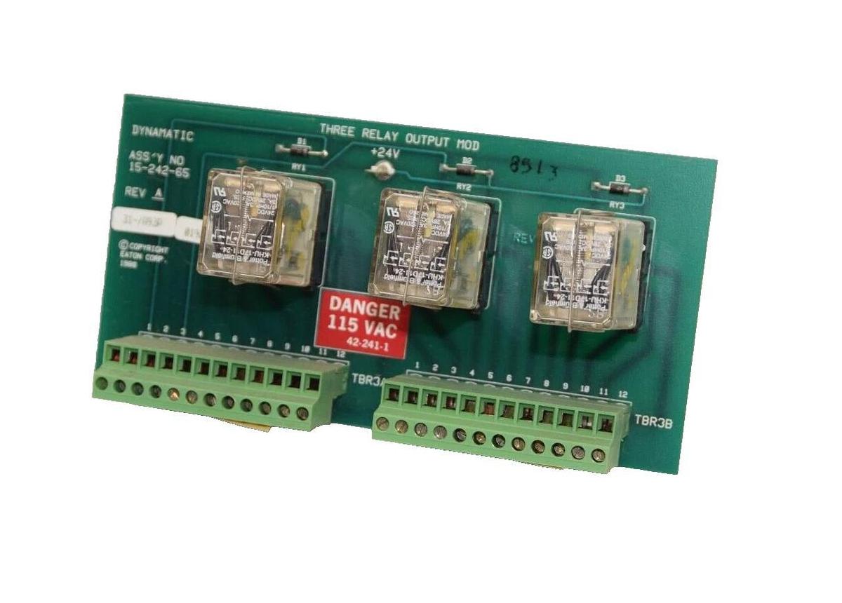Used EATON DYNAMATIC  15-242-65 REV A Three Relay Output Module