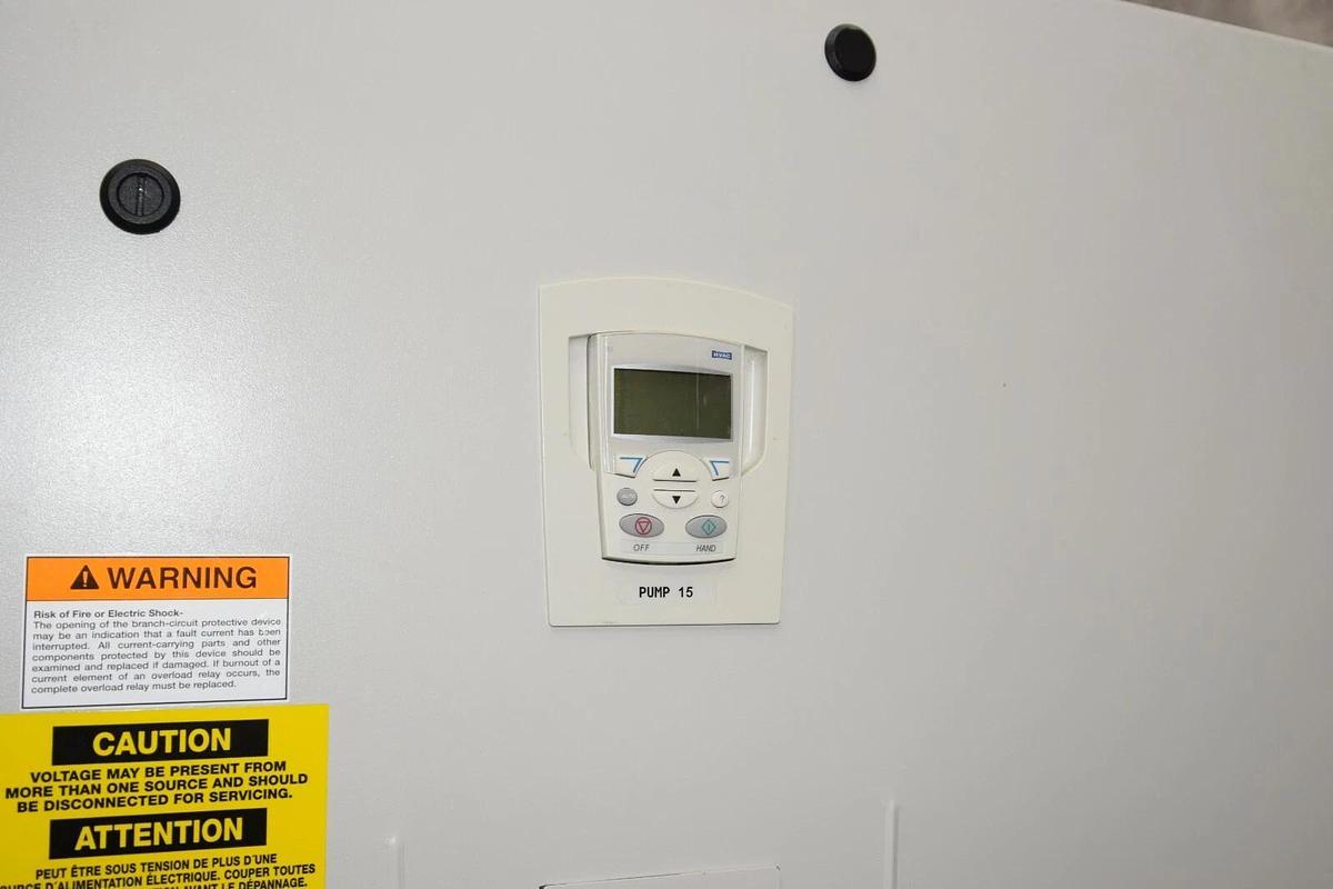 Used ABB ACH550-PCR-157A-4 157A 100kA 125Hp 3Ph Pump Drive