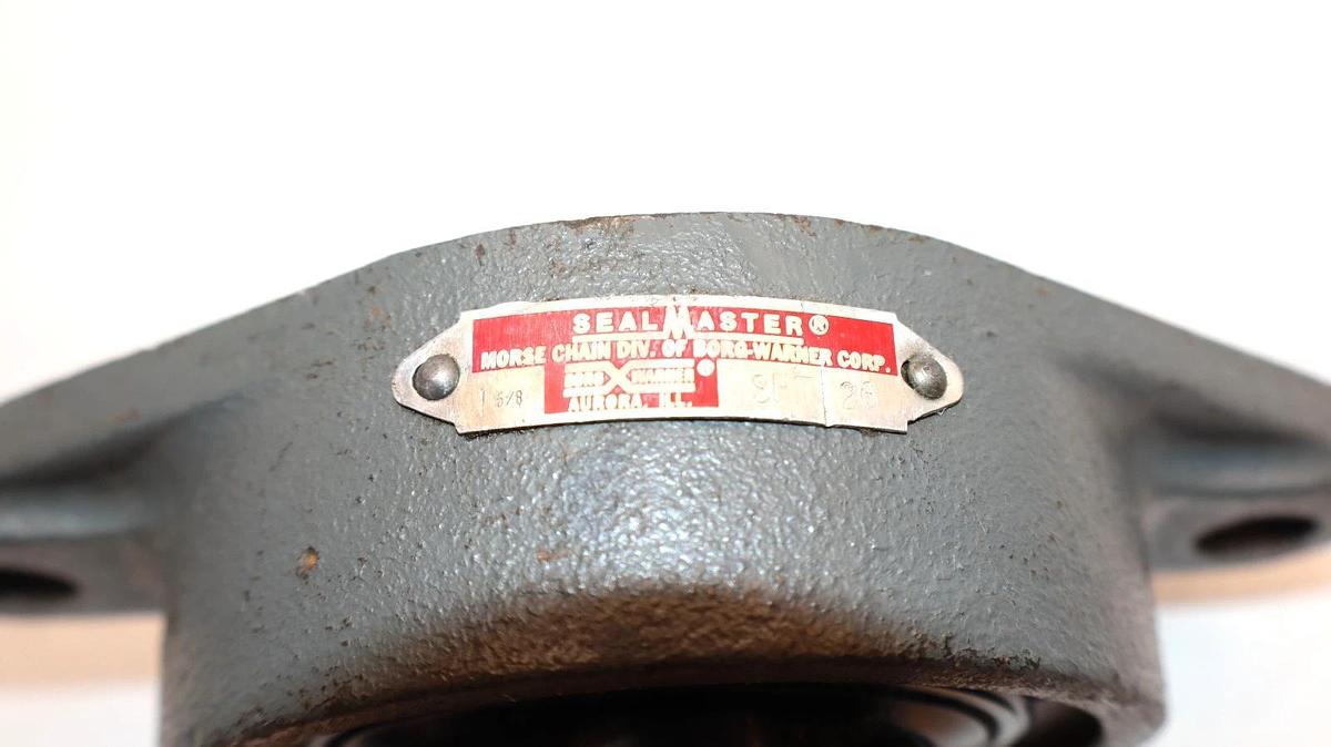 SealMaster SFT 26 , SFT26 , SFT-26 1-5/8" 2-Bolt Flange Bearing (New)