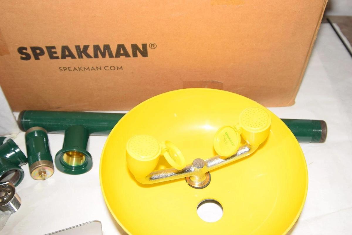 Speakman Safety EyeSaver Pedestal Mounted Eye/Face Wash SE-496 (NEW)