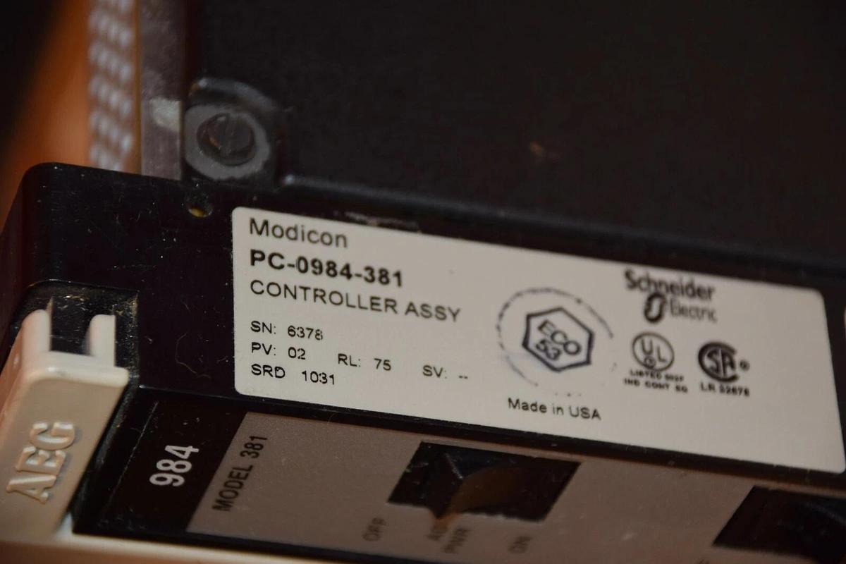 (New) MODICON PC-0984-381 PROGRAMMABLE CONTROLLER W/ AS-9593-000 M380-004