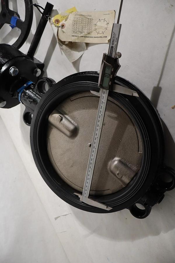 Milwaukee Cast Iron Butterfly Valve MW322E  MW322E AW  10" 10 in  150PSI