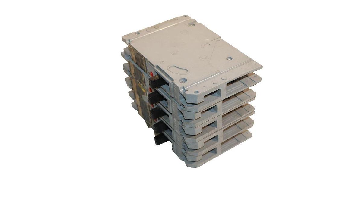Used Siemens 20A 20 Amp Circuit Breaker I-T-E HE41B020 (Lot of 5)