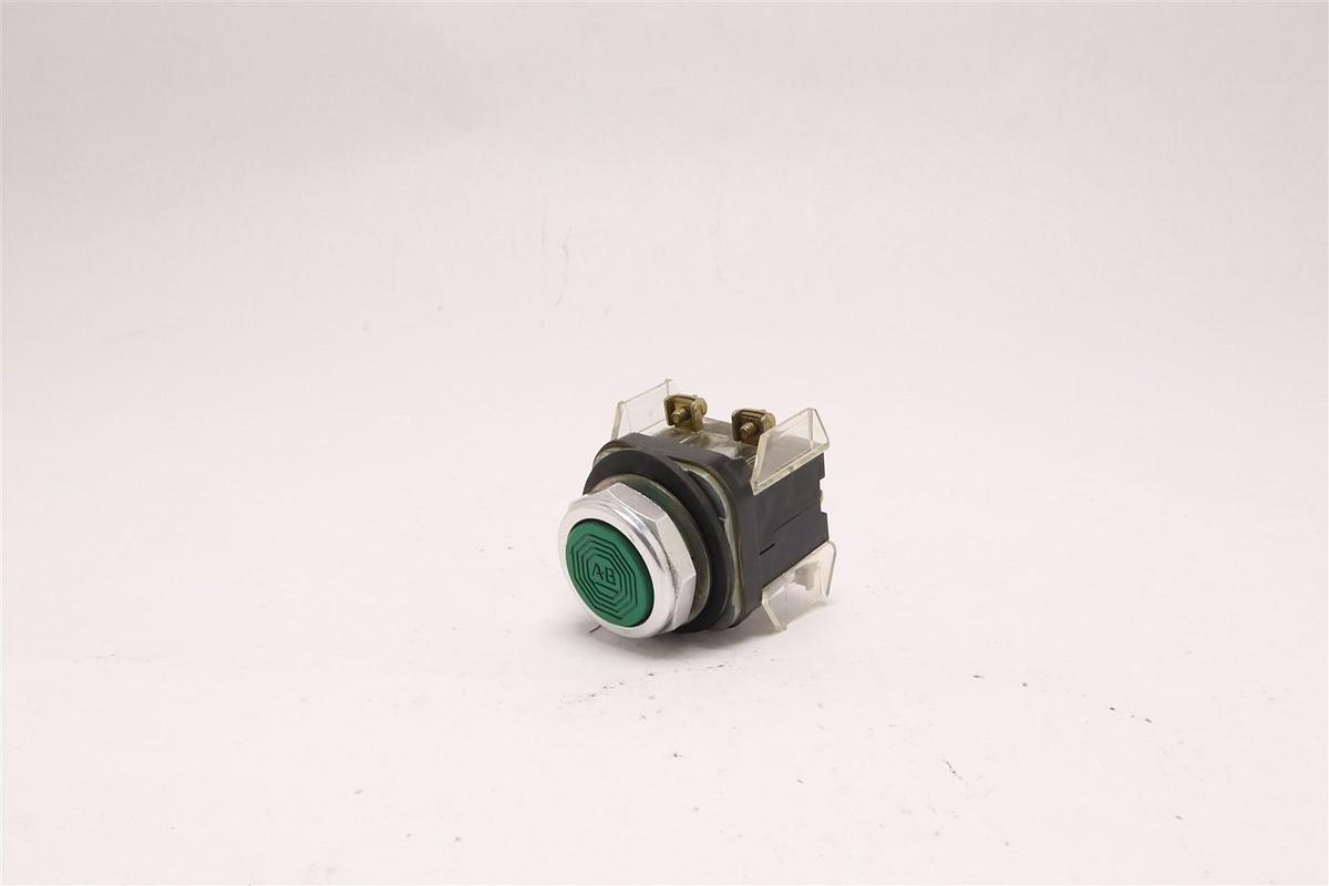 (NEW) ALLEN BRADLEY 800T-PT16 Series T 120V 50/60Hz Red Push Button