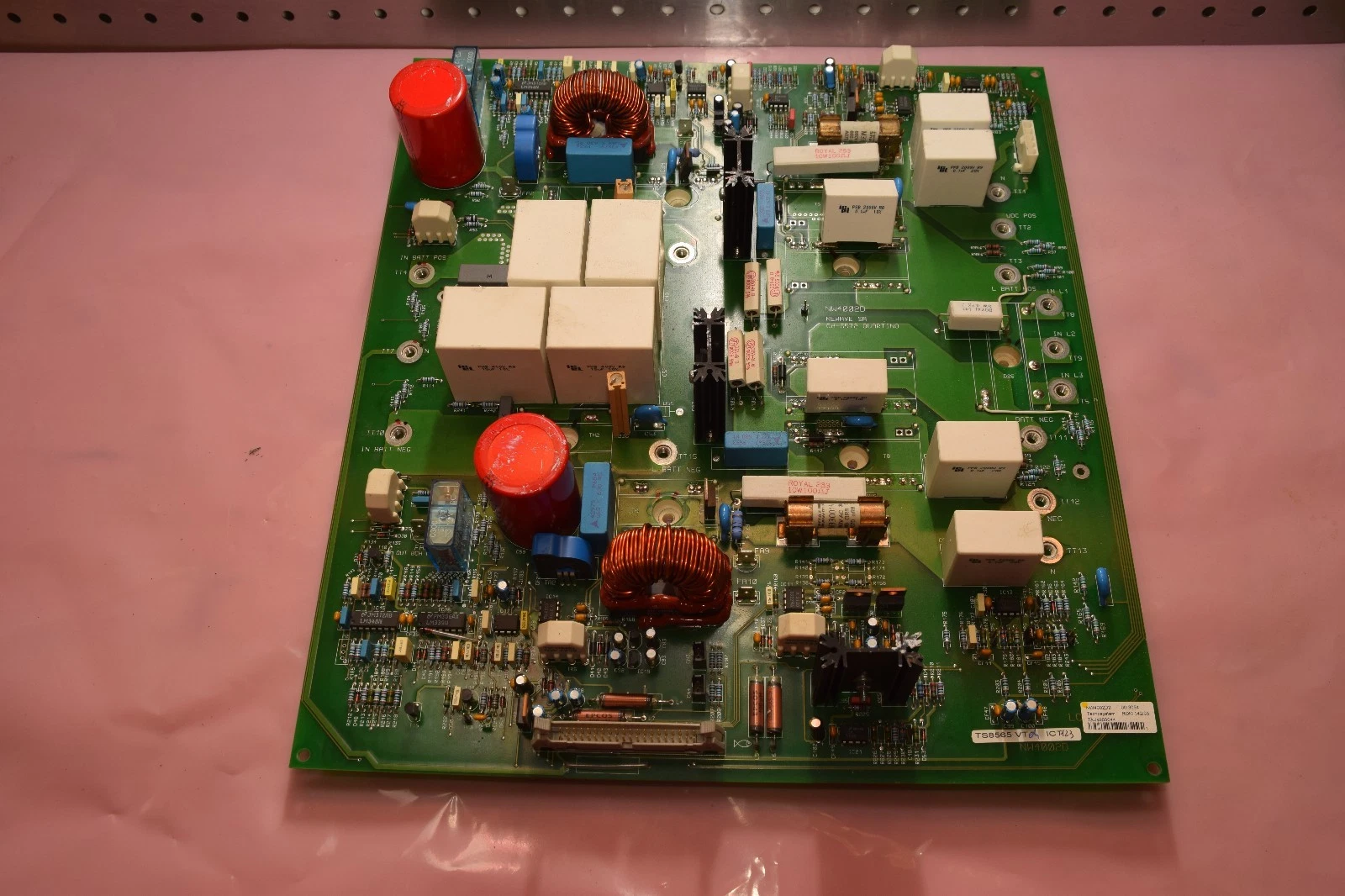 Used NEWAVE SA POWERWARE EXIDE NW4002D NW4002D2  Rom 142/03  CH6572 BOARD CARD
