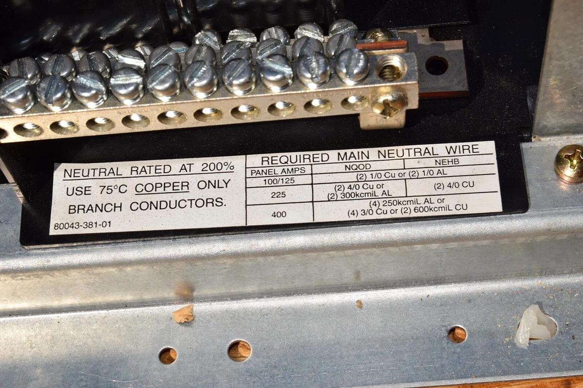 Used Square D 42 Circ Main Lug Panelboard Interior NQOM442L225CNLB 225A 150A main 3ph