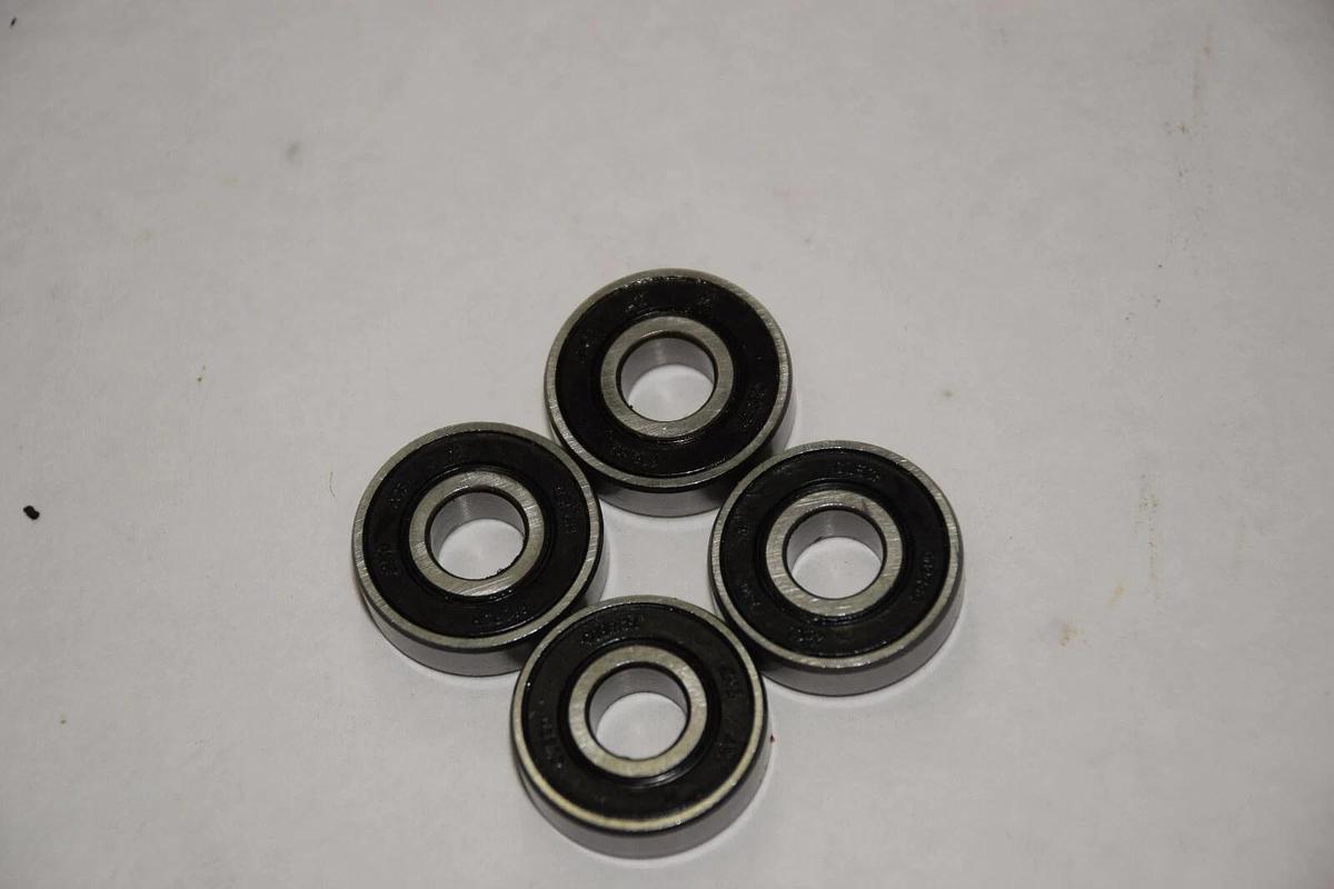 (LOT OF 4) CZECH 609RSR RUBBER SEALED BEARING NEW