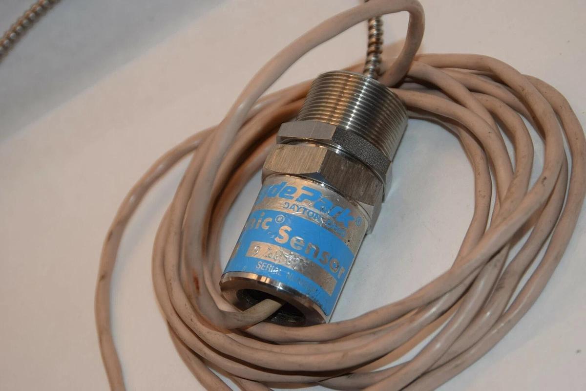 Used Hyde Park CS-7 Microsonic Sensor CS7