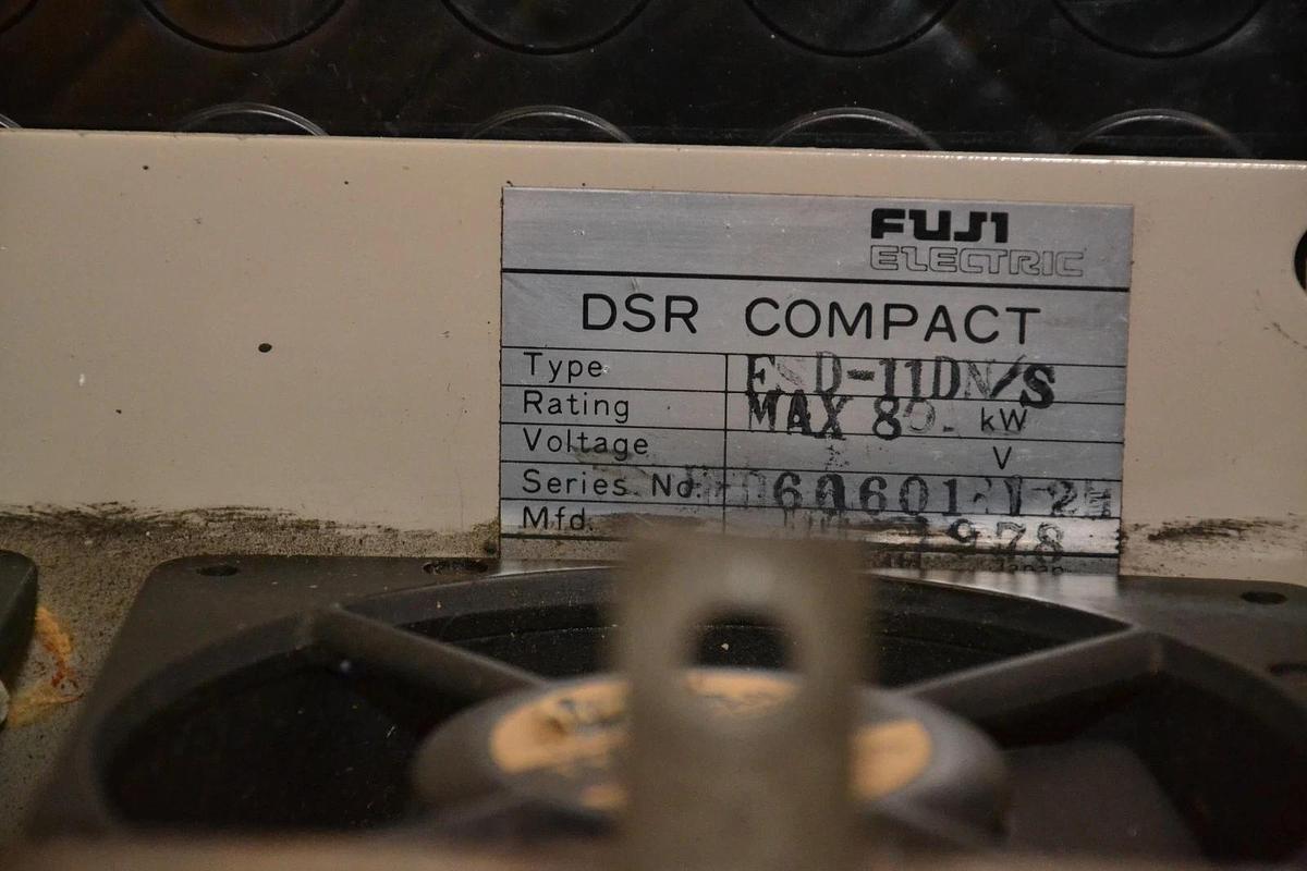 Used FUJI DSR COMPACT SPINDLE DRIVE FSD-11DN/S   FSD-11DN FSD11D FS11DNS