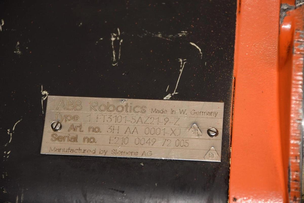 Used ABB Robotics Siemens Servo Motor 1FT3101-5AZ21-9-Z  3H AA 0001-XJ  1FT3101 5AZ21