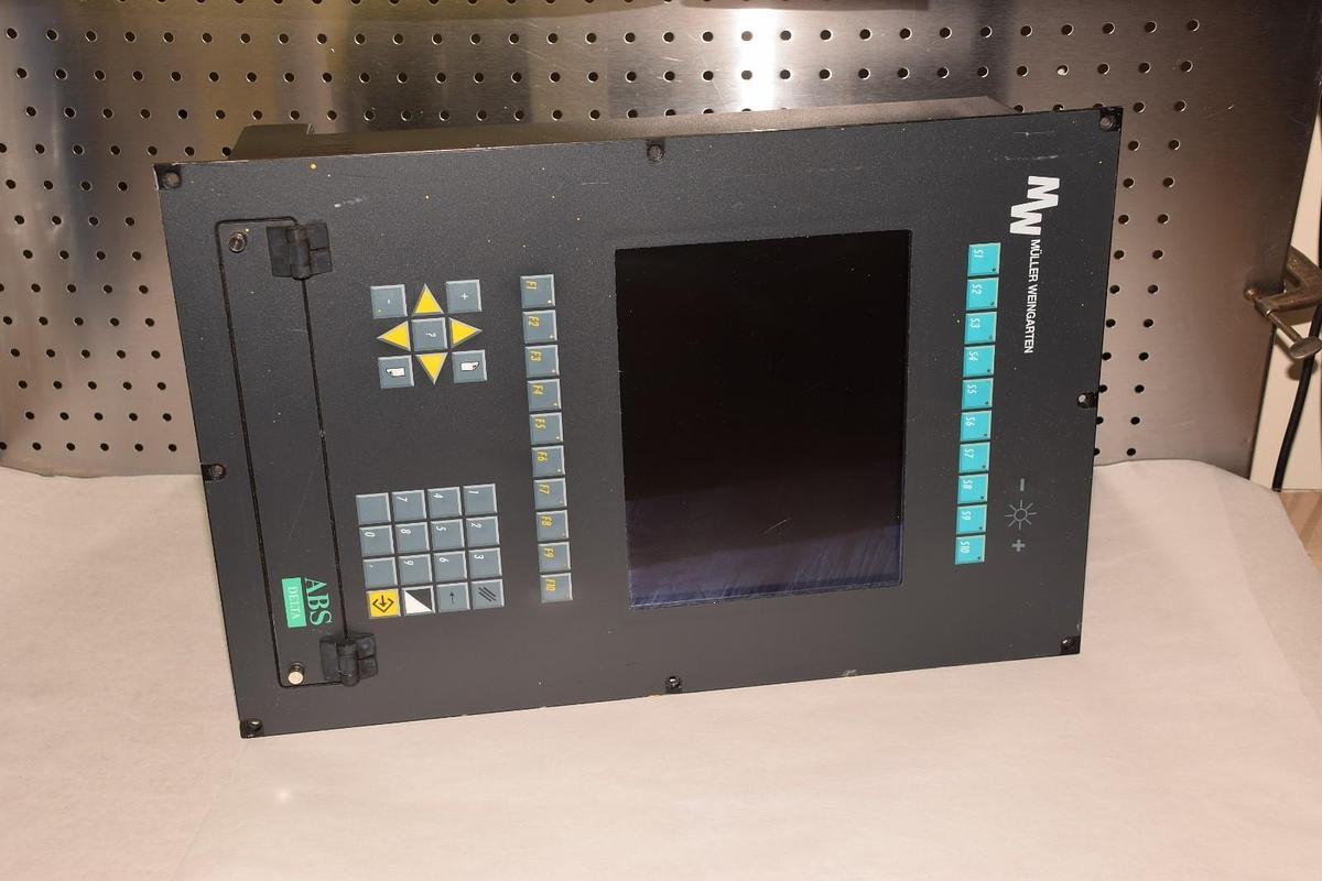 Used BECKHOFF  PC Control Unit PC Screen B-line B2000F DA002383 2B-1-A-03