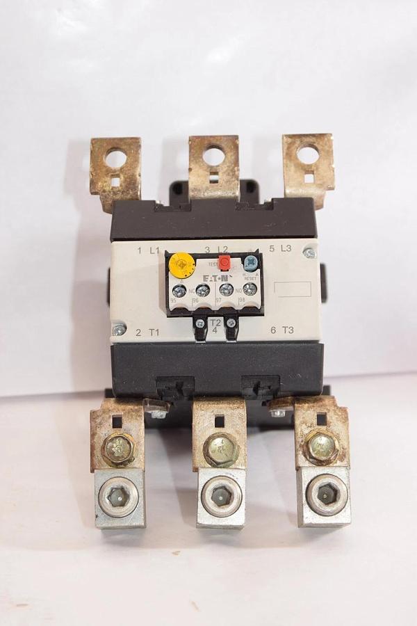 Used EATON Z5-220/FF250 , XT0B220LC1 Relay