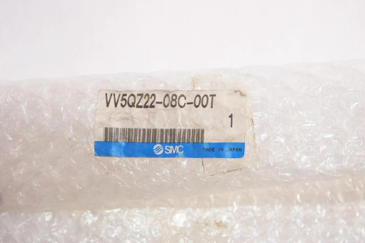 (NEW) SMC VV5QZ22-08C-00T Body Ported Manifold